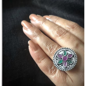 Flower Rotating Finger Ring